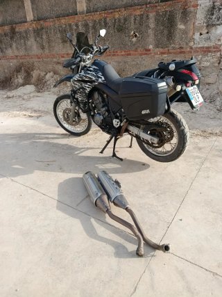 Moto Adventure Negra