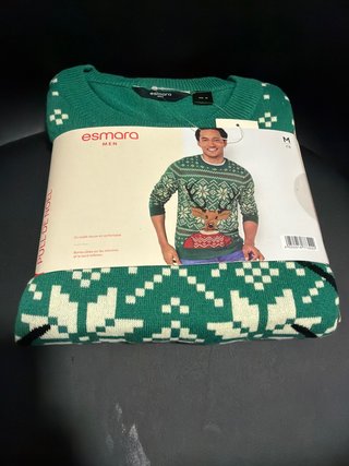 Jersey Navideño Esmara Talla M