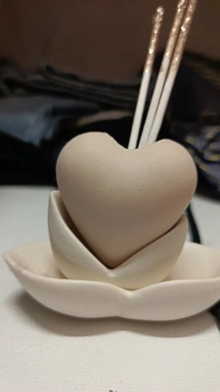 Porta incenso a forma di cuore