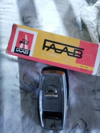 Maniglia cofano Fiat 126 FAAB