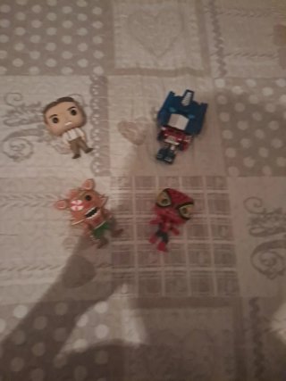 Funko Pops originales variados sin caja