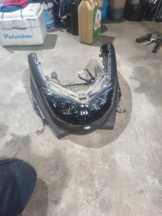 Faro Yamaha NMAX