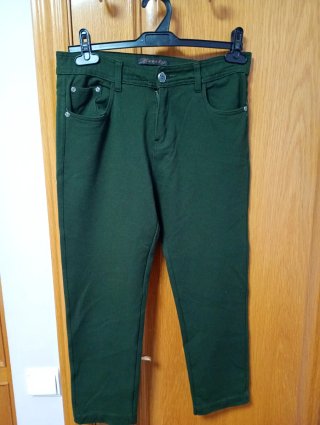 Pantalón Beesty verde mujer
