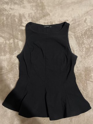 Top Peplum Negro Stradivarius Talla S