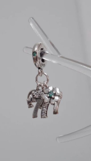 Charm Pandora 777