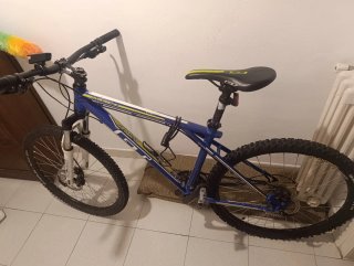 Bicicleta de Montaña GT Avalanche Azul