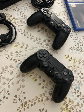 PS4 (PlayStation 4) Slim 1TB