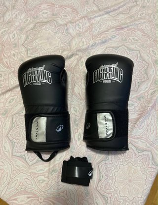 Guantes Boxeo y Vendas Training Negro