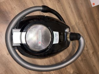Aspiradora Bosch BGS5SIL66C ProSilence 66
