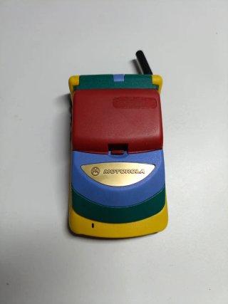 Móvil Motorola StarTAC 70 Rainbow