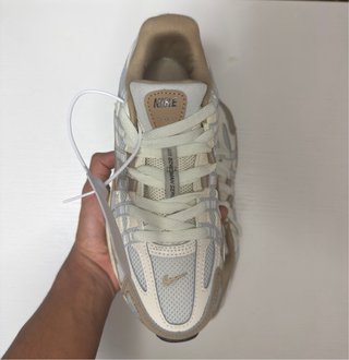 Zapatillas Nike P-6000 Beige y Gris