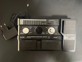 Pedalera Multiefectos Korg AX5G