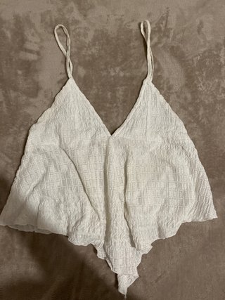 Top blanco de tirantes