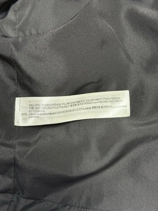 Chaleco acolchado negro Zara