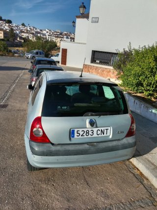 Renault Clio 2003