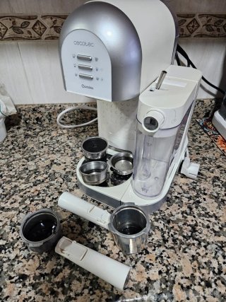 Cafetera Cecotec Cumbia express+ Cápsulas
