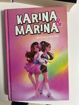 libro karina y marina “idénticas y opuestas”