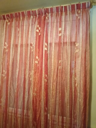 2 Visillos Raso Beige y Rojo