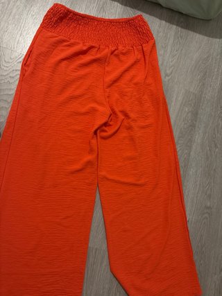 Pantalones Rojos de Pernera Ancha