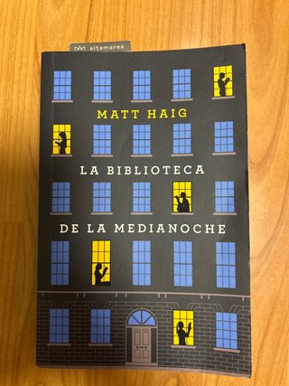 La Biblioteca de la Medianoche
