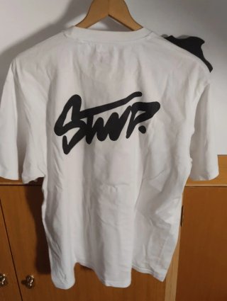 Camiseta blanca Pull&Bear logo Stwd