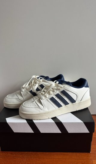 Zapatillas Adidas Blancas y Azules