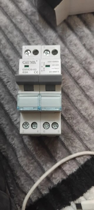 Interruptor de Transferencia Manual GEYA 63A