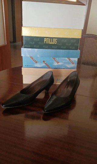 Zapatos de tacón negros