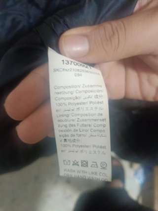 Chaqueta Shein negra con pelo sintético Talla L
