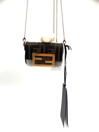 Borsa Fendi Micro Baguette