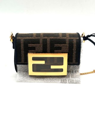 Borsa Fendi Micro Baguette