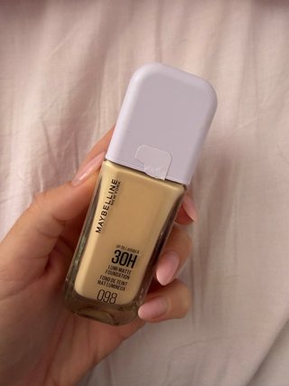 Base de Maquillaje Maybelline Lumi-Matte