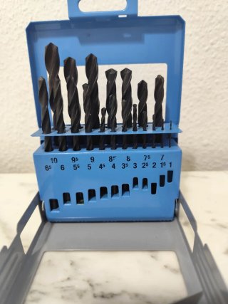 Estuche 19 brocas HSS