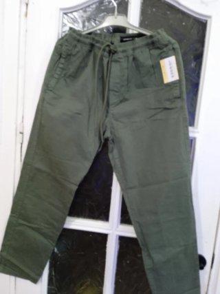 Pantalón jogger hombre verde