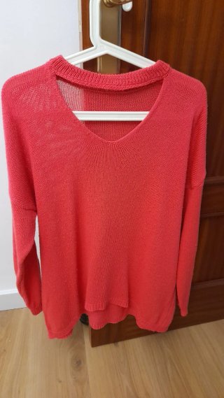 Jersey rosa escote pico talla XL. Sin marca, único