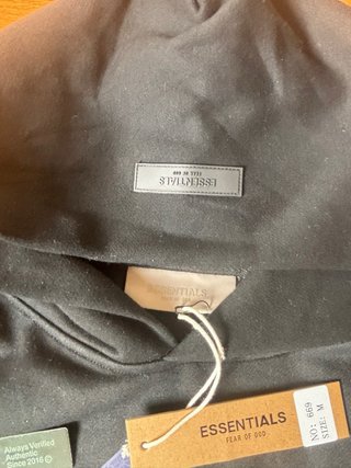Sudadera Fear of God Essentials Negra