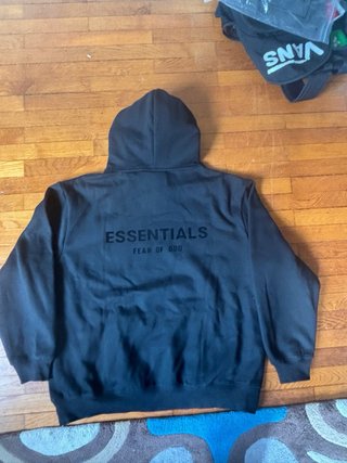 Sudadera Fear of God Essentials Negra