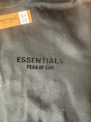 Sudadera Fear of God Essentials Negra