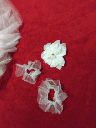 Vestido de ballet blanco y dorado 5 años
