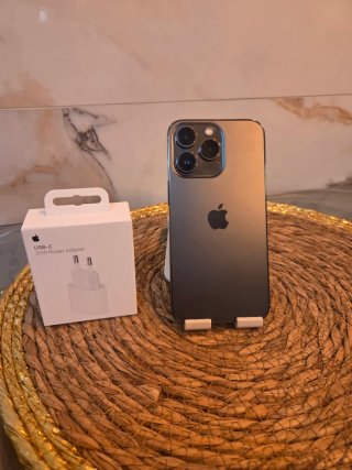 iPhone 13 Pro 256GB Gris + Cargador 20W