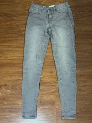 Pantalón Gris