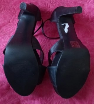 ZAPATOS Y SANDALIAS MUJER:T37-38-39:UN PAR POR 2€