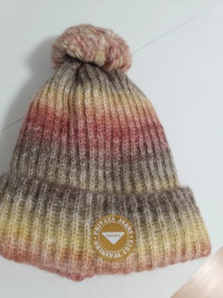 Gorro de lana Privata