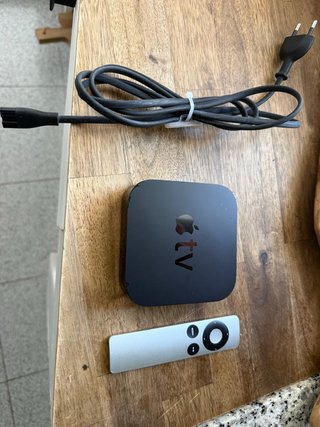 Apple TV con mando