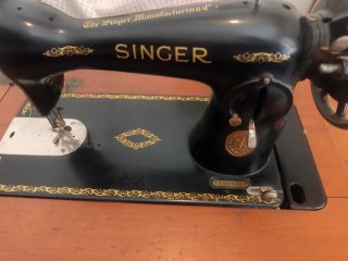 Máquina de coser Singer antigua