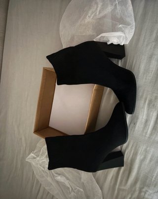 Botines Negros de Tacón