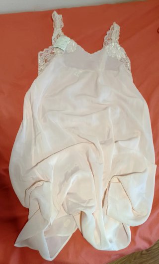 Camisón de encaje rosa nuevo