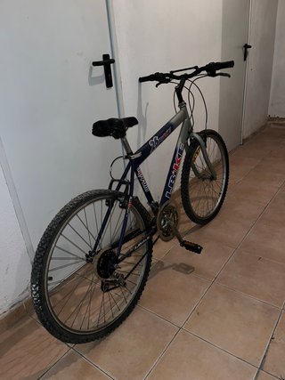 Bicicleta de Montaña J.Bike y Race EMT sport