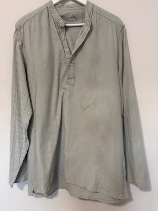 Camisa polera de Scalpers gris azulado Talla 42