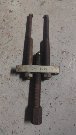 Extractor de garras profesional OMR 8040